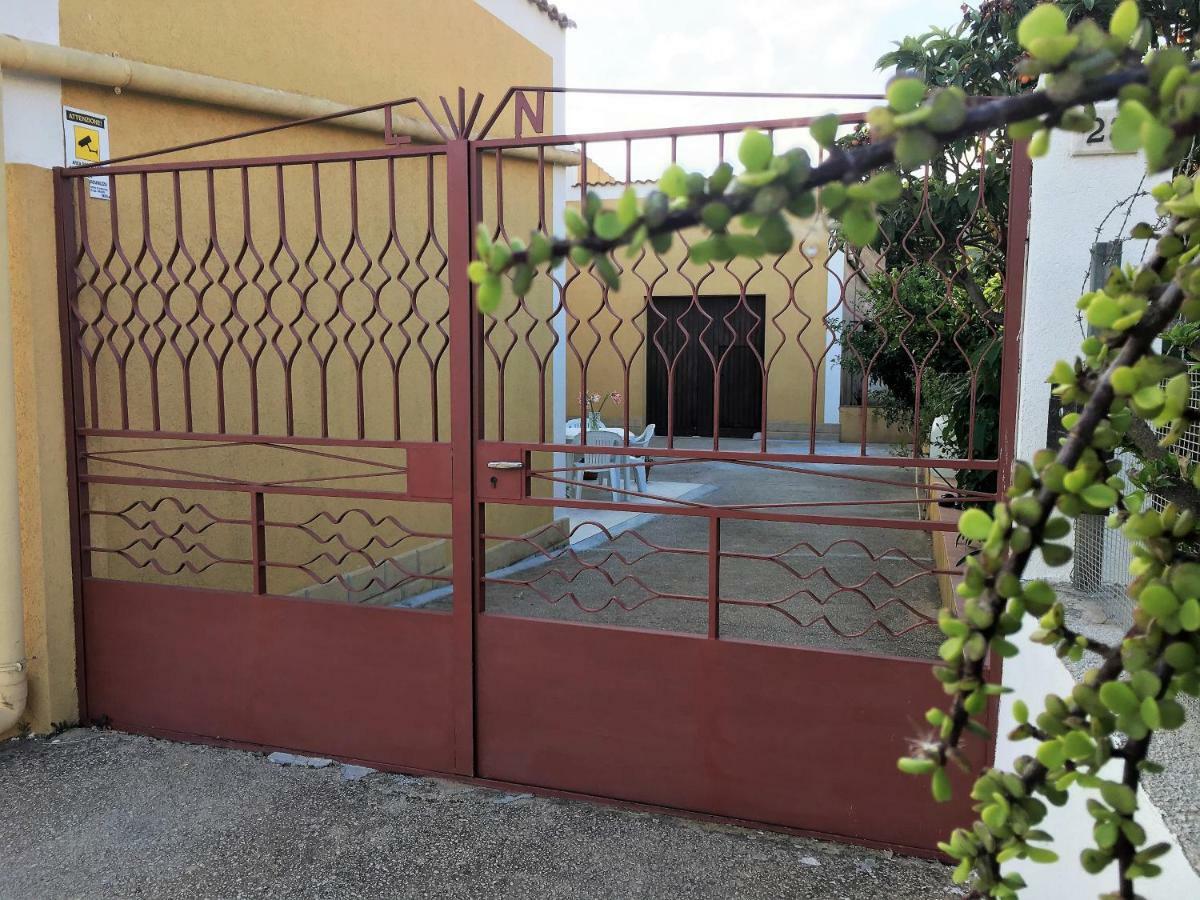 شقة Il Giardino Dei Limoni كوستوناتشي المظهر الخارجي الصورة